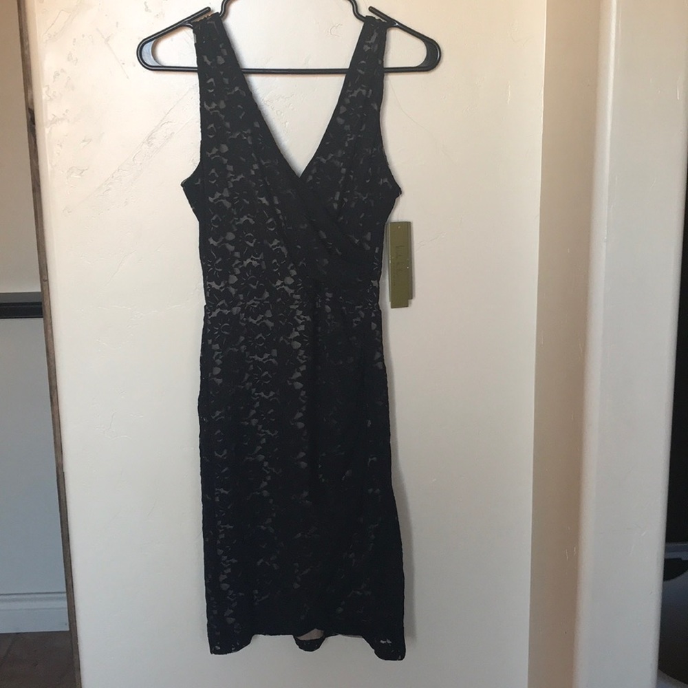 Nicole Miller Black and Tan lace bodycon dress.
